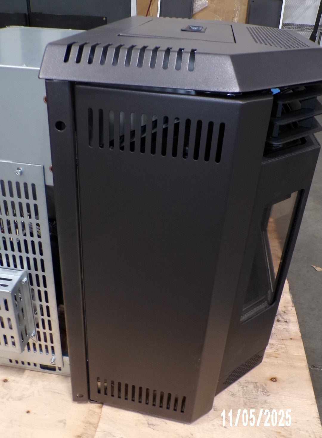 Scratch/Dent HP22i Pellet Stove Insert - SD3306